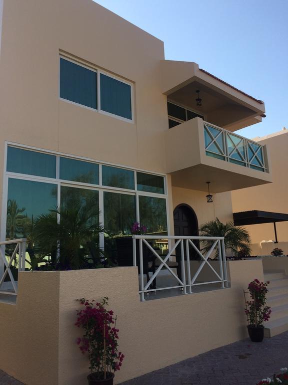 Roda Boutique Villas Дубай Екстериор снимка