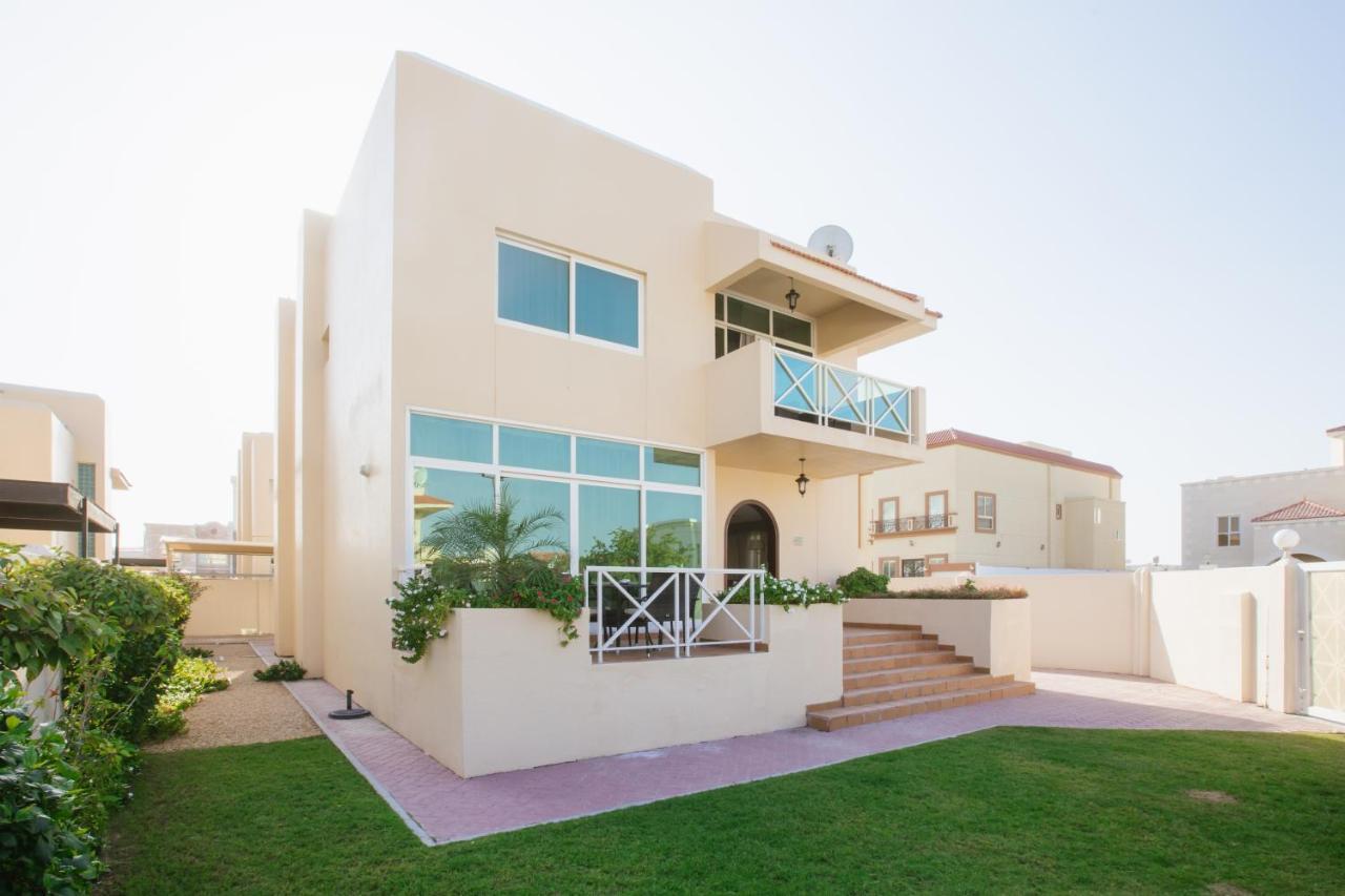 Roda Boutique Villas Дубай Екстериор снимка